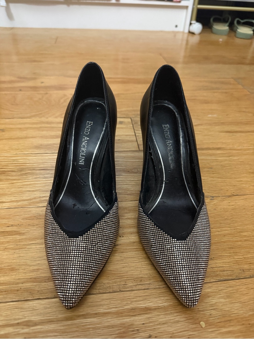 Enzo Angiolini Black and Silver Pointed Toe Evening Pumps